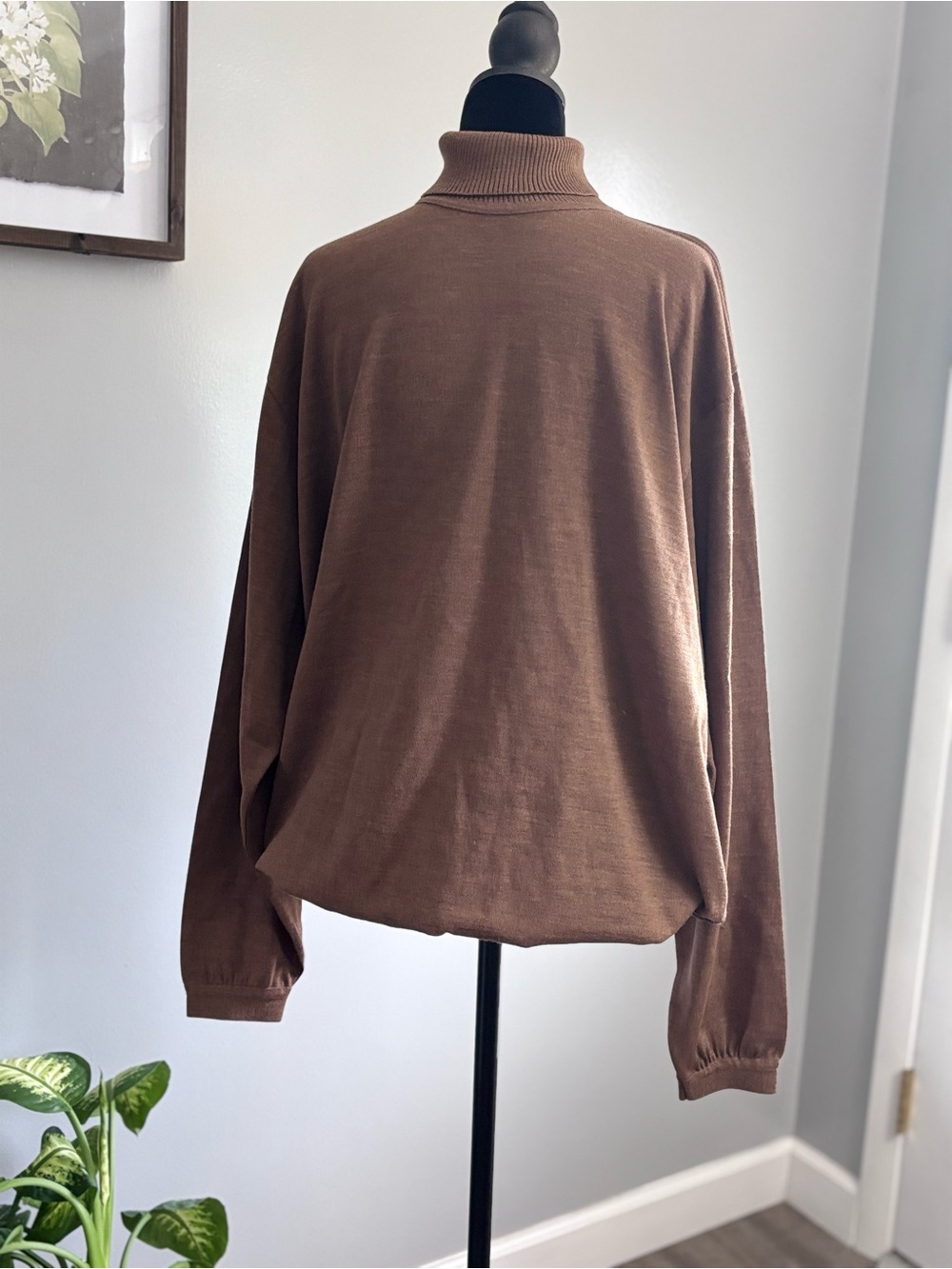 Men's Brown Turtleneck Sweater - Classic Knit